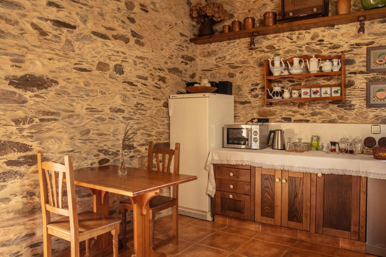 Pensjonat Lugar Del Rio Couzadoiro Zewnętrze zdjęcie